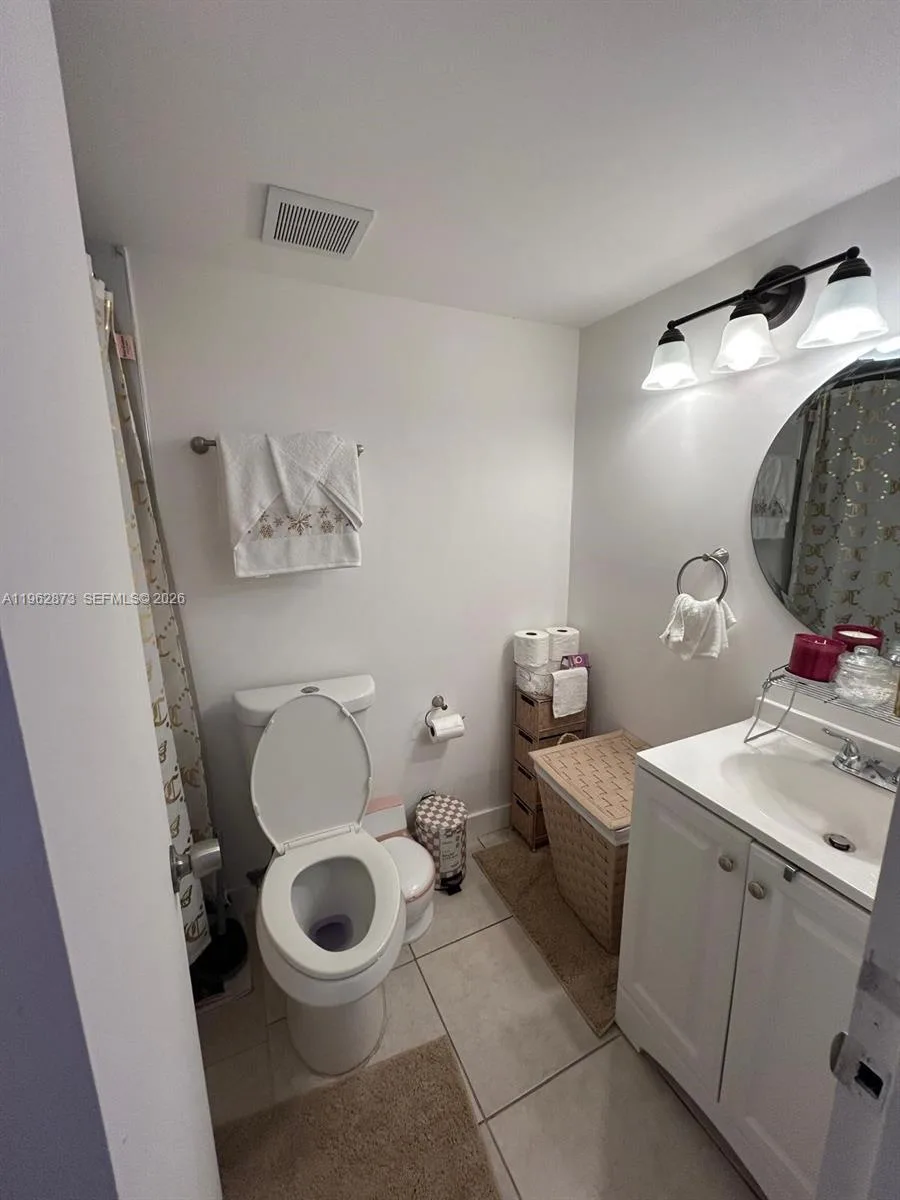 4314 NW 9th Ave # 5-3H, Deerfield Beach, FL 33064 photo 3