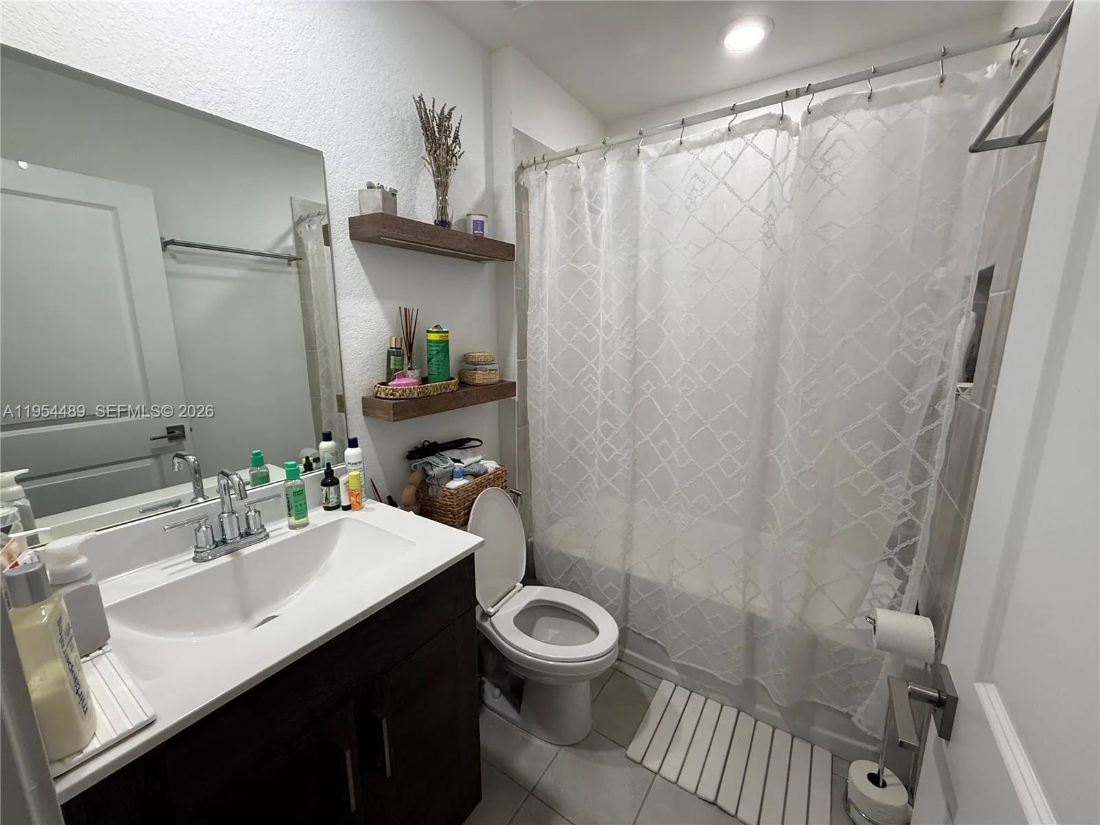 1043 SE 24th Ave, Homestead, FL 33035 photo 5