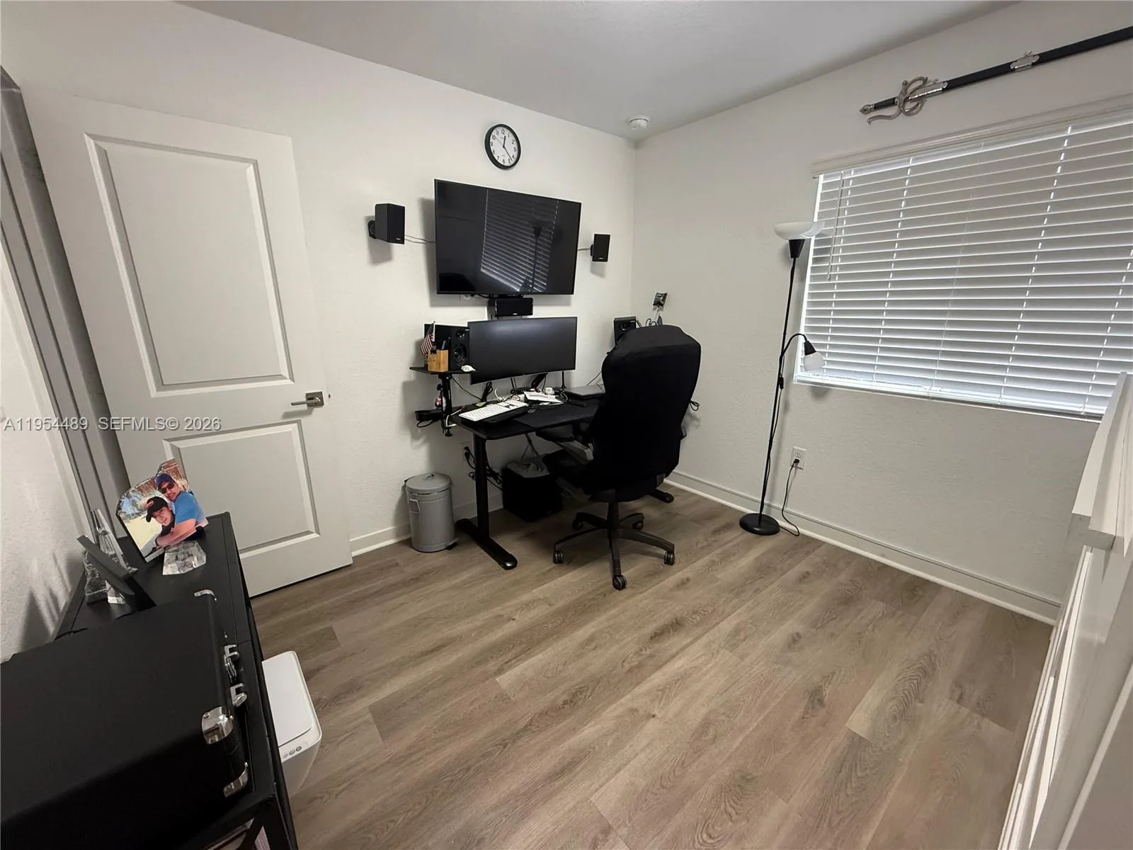 1043 SE 24th Ave, Homestead, FL 33035 photo 9