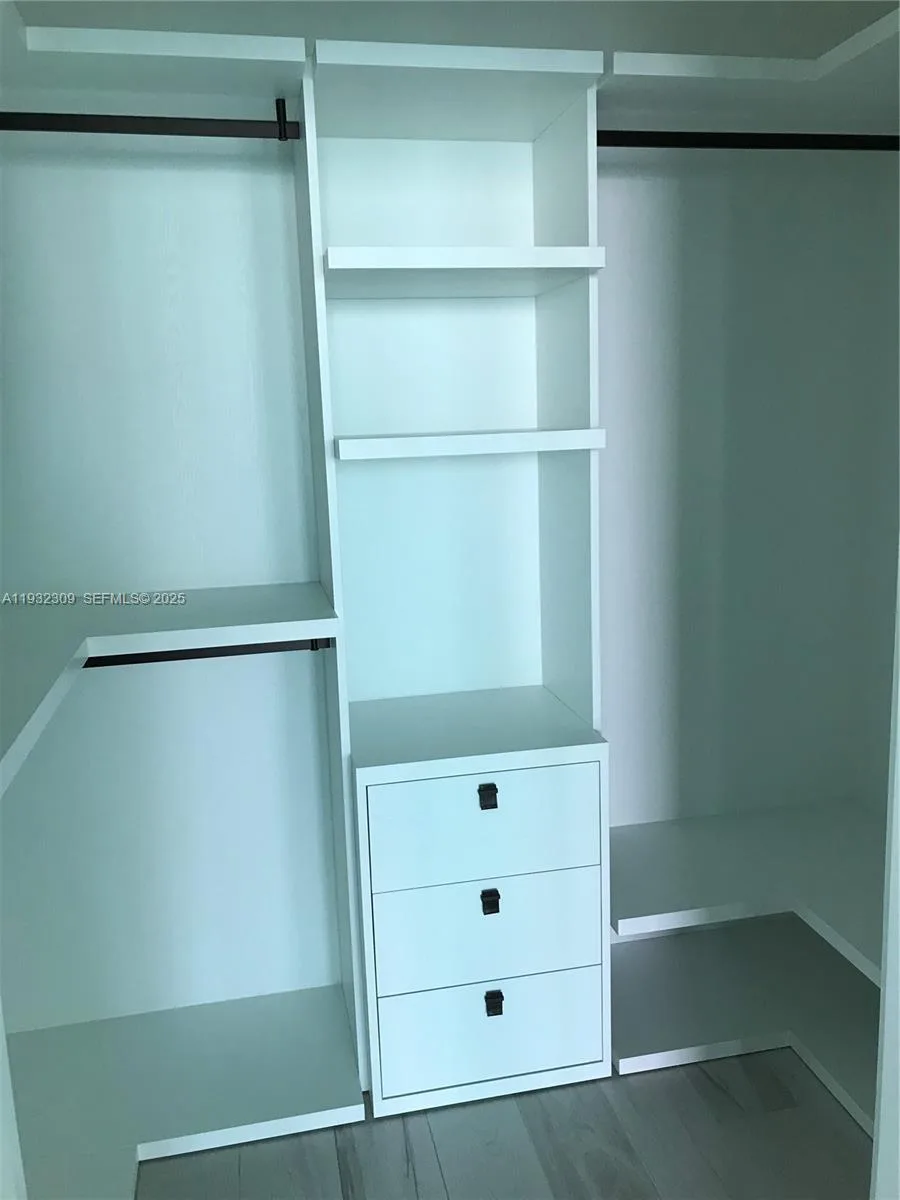 480 NE 31 St # 3905, Miami, FL 33137 photo 8