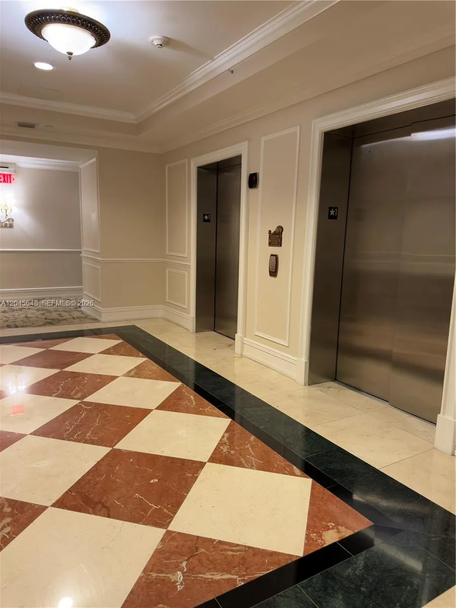 16100 Emerald Estates Dr # 281, Weston, FL 33331 photo 4