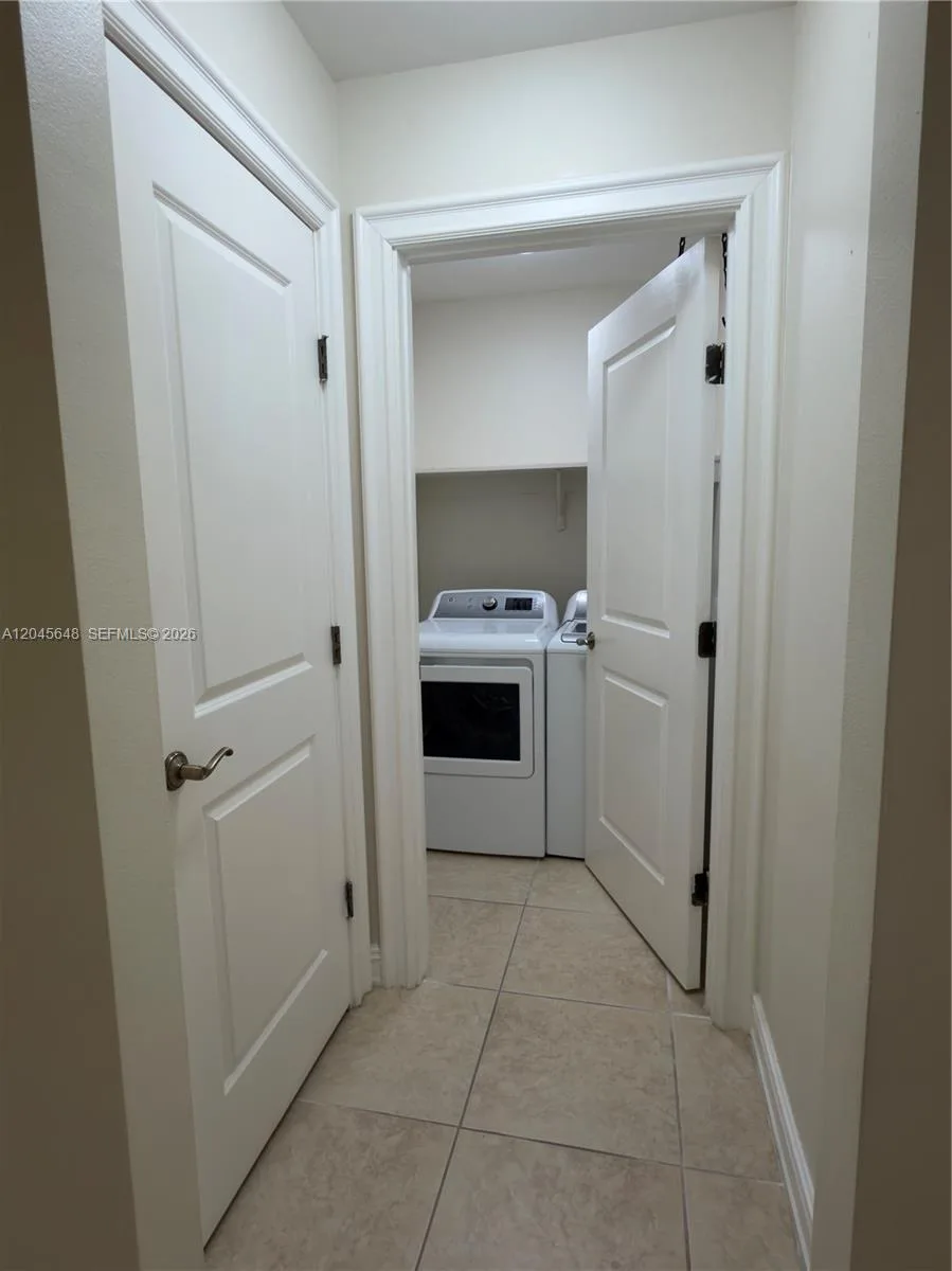 16100 Emerald Estates Dr # 281, Weston, FL 33331 photo 7