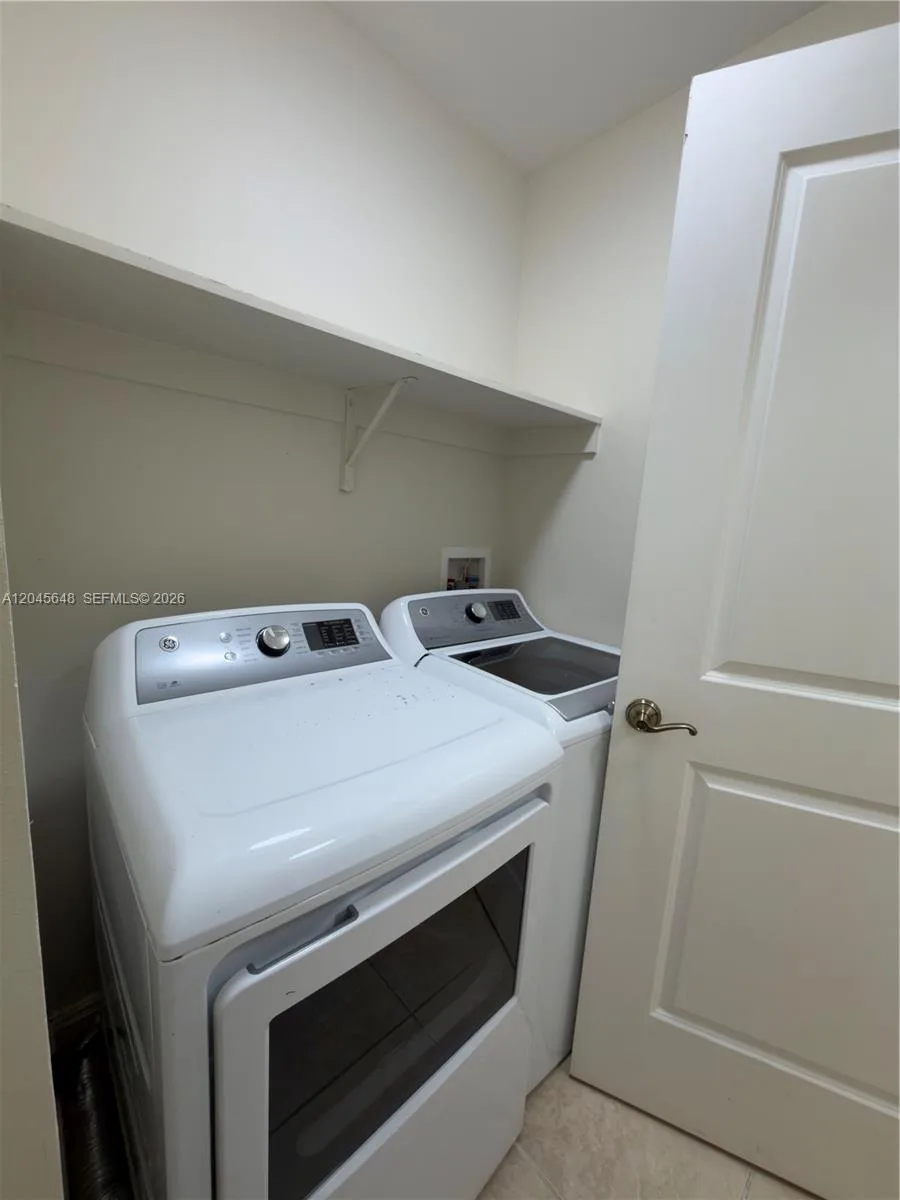 16100 Emerald Estates Dr # 281, Weston, FL 33331 photo 8