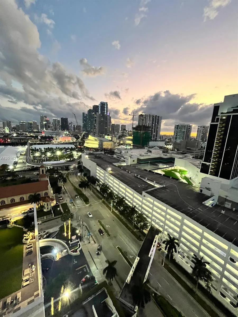 1717 N Bayshore Dr # A-2453, Miami, FL 33132 — zdjęcie 3