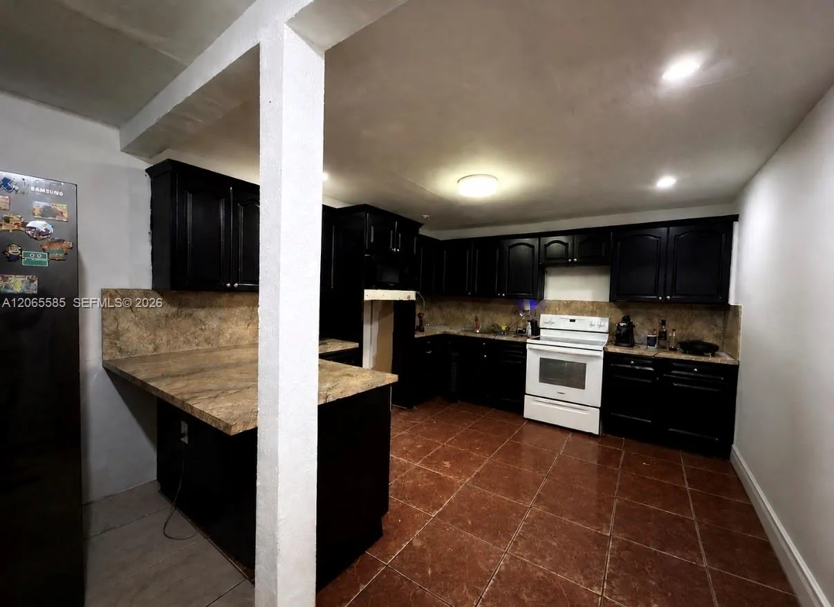 3461 NW 171st St, Miami Gardens, FL 33056 photo 2