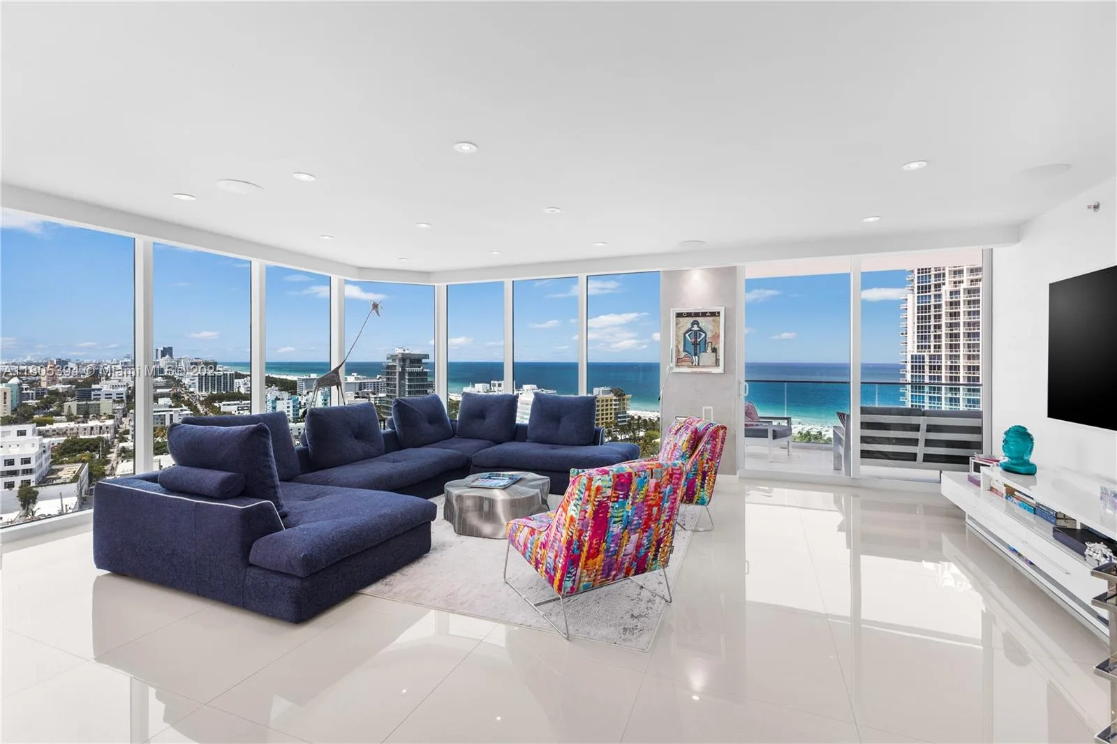 300 S Pointe Dr # 2005, Miami Beach, FL 33139