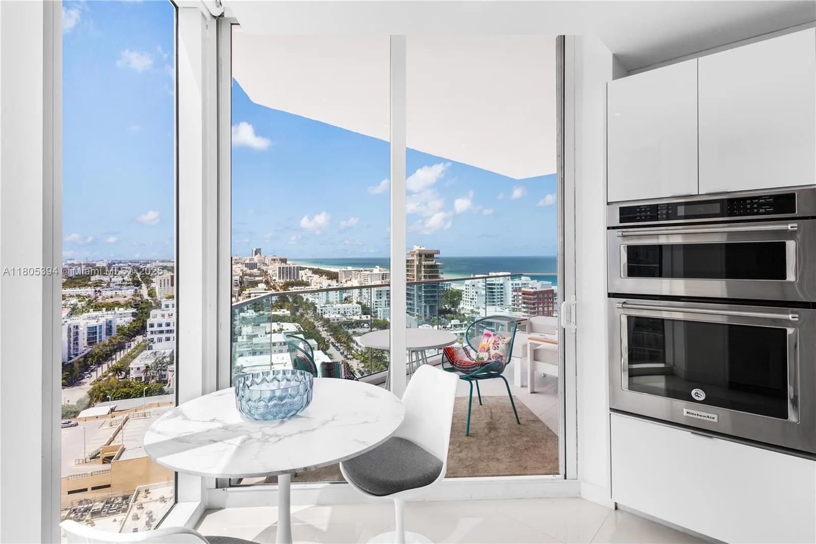 300 S Pointe Dr # 2005, Miami Beach, FL 33139 photo 10