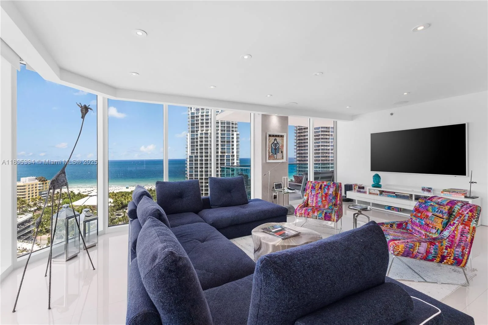 300 S Pointe Dr # 2005, Miami Beach, FL 33139 photo 4