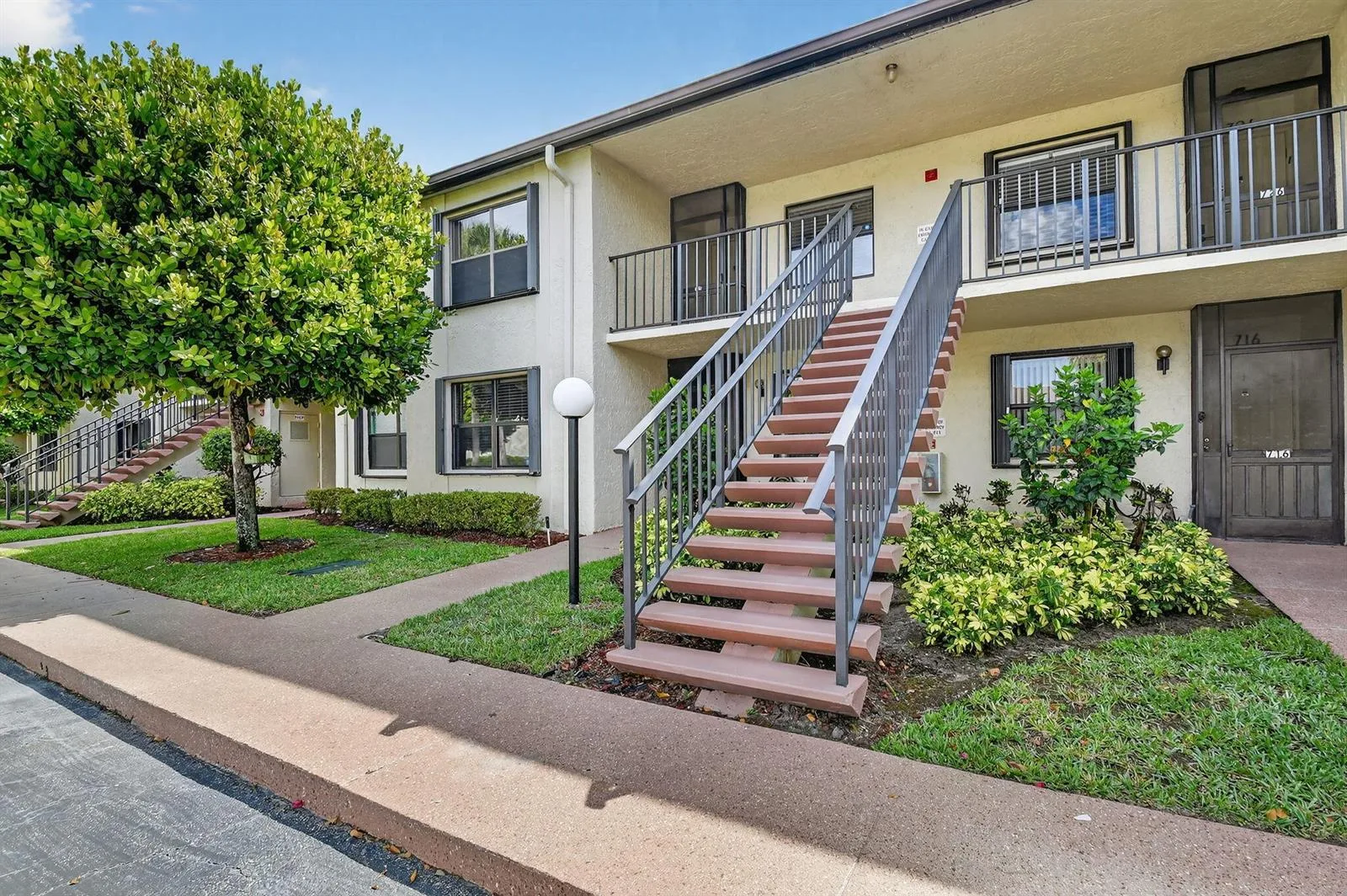 7855 Willow Spring Drive # 725, Lake Worth, FL 33467