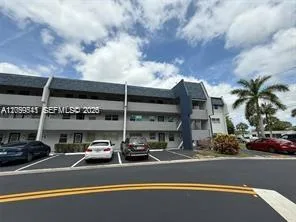 7797 Golf Cir Dr # 102, Margate, FL 33063 photo 2