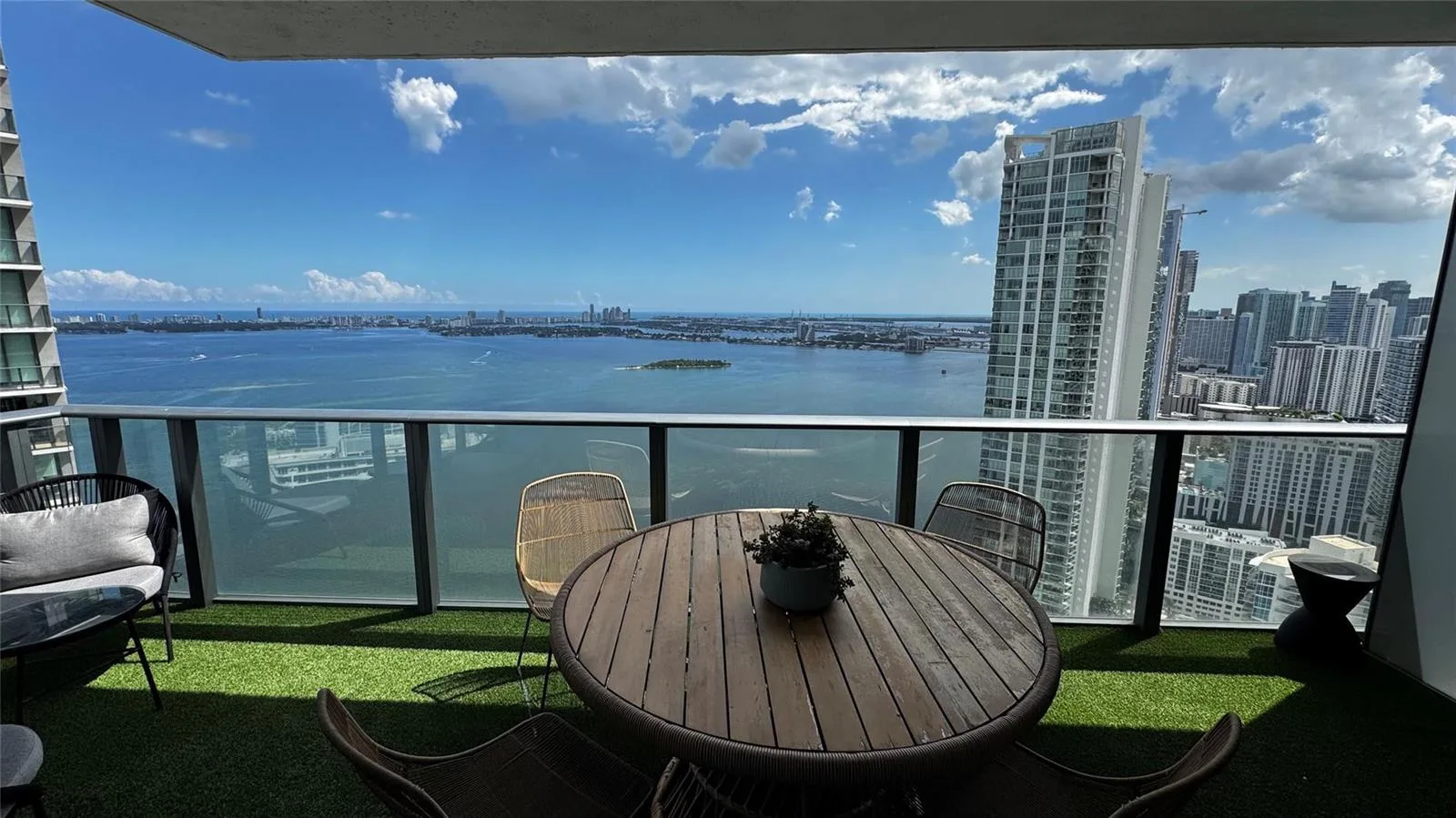 650 NE 32nd Street # 4307, Miami, FL 33137