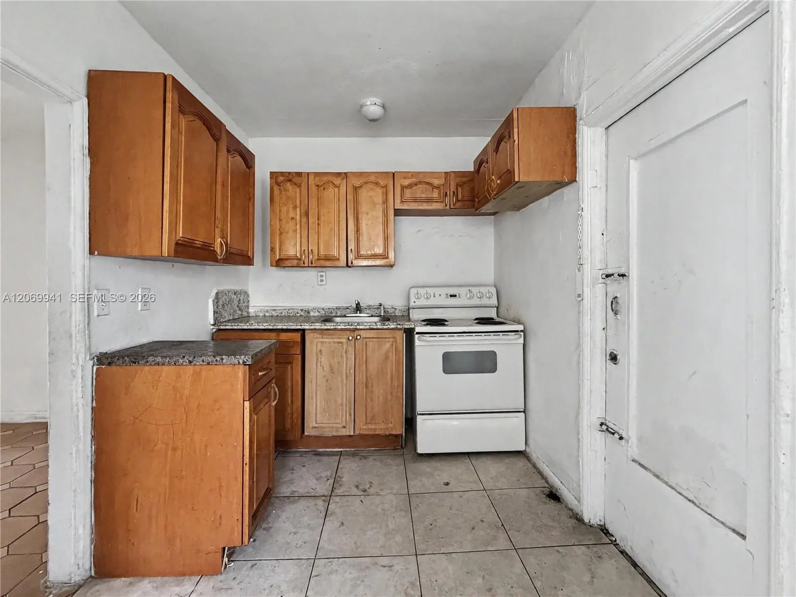 2728 NW 3rd St, Miami, FL 33125 photo 8