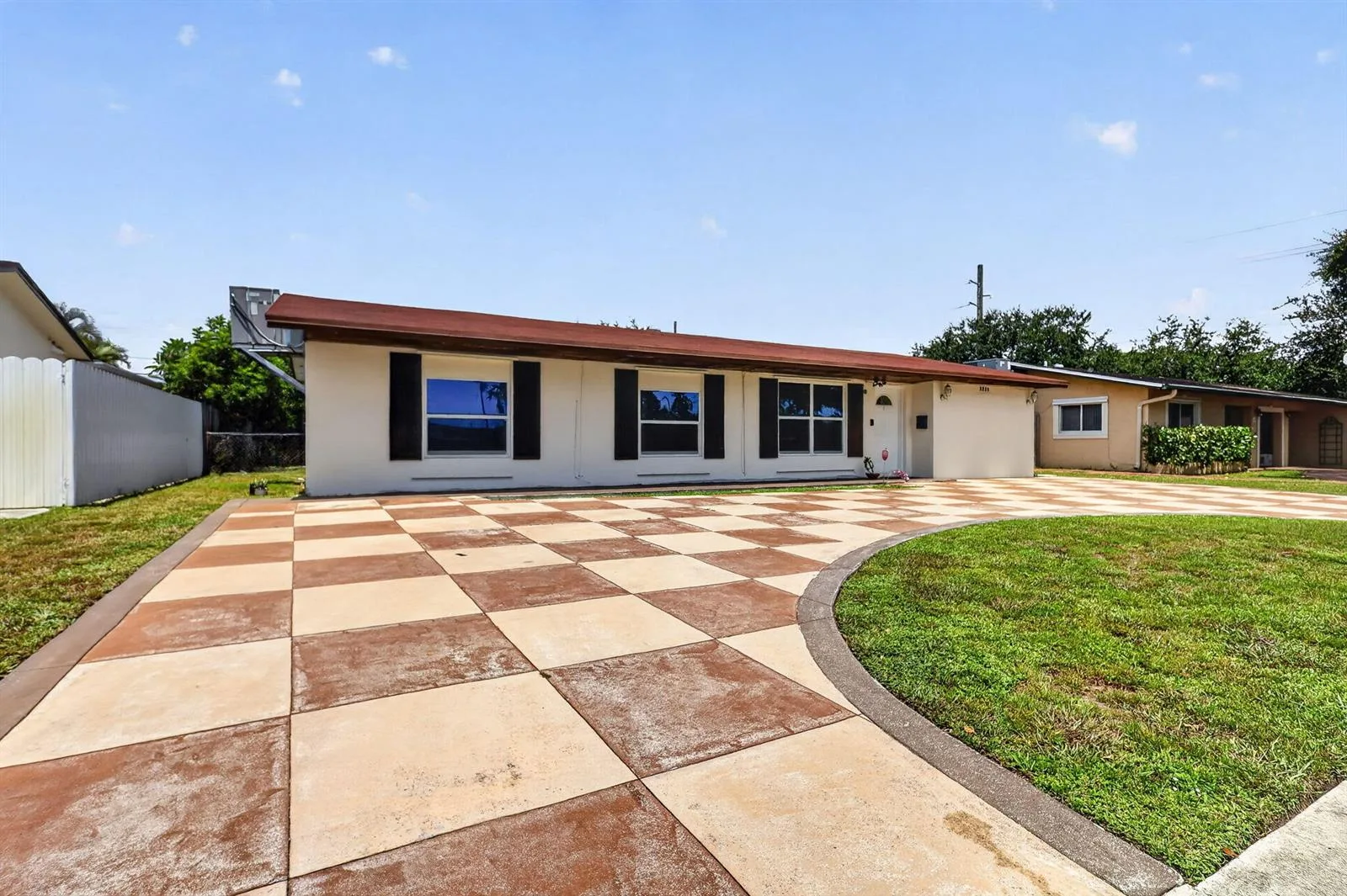 2220 N 47th Avenue, Hollywood, FL 33021 photo 2