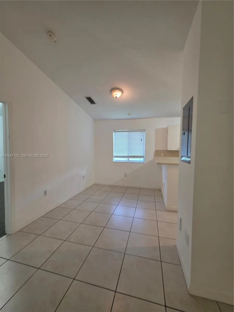 3398 NE 9th Dr # 204, Homestead, FL 33033 photo 6