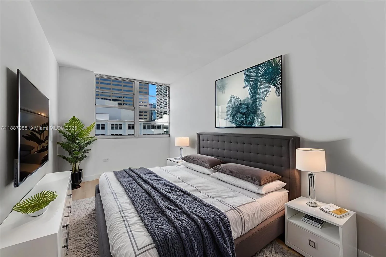 801 Brickell Bay Dr # 2066, Miami, FL 33131 photo 13