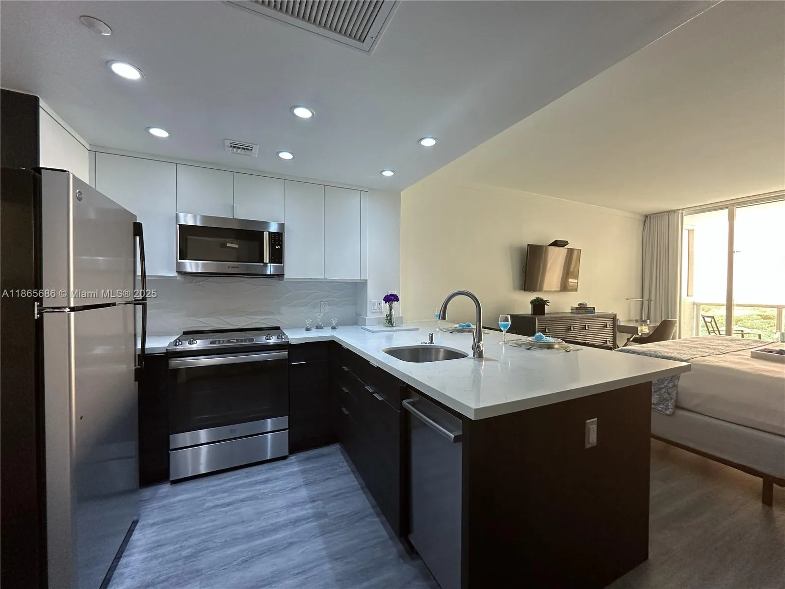 2889 Mcfarlane Rd # 1406, Miami, FL 33133 photo 10