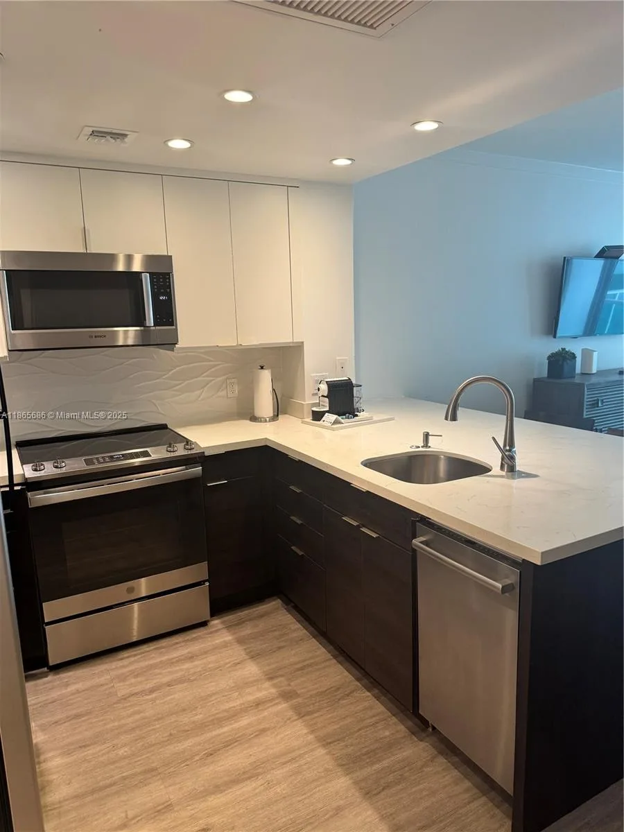 2889 Mcfarlane Rd # 1406, Miami, FL 33133 photo 6