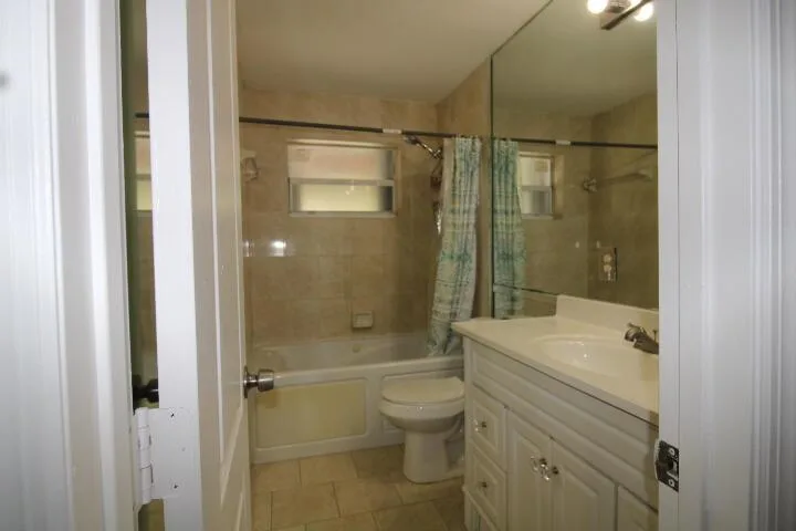 1412 W 6TH Street, Riviera Beach, FL 33404 photo 13