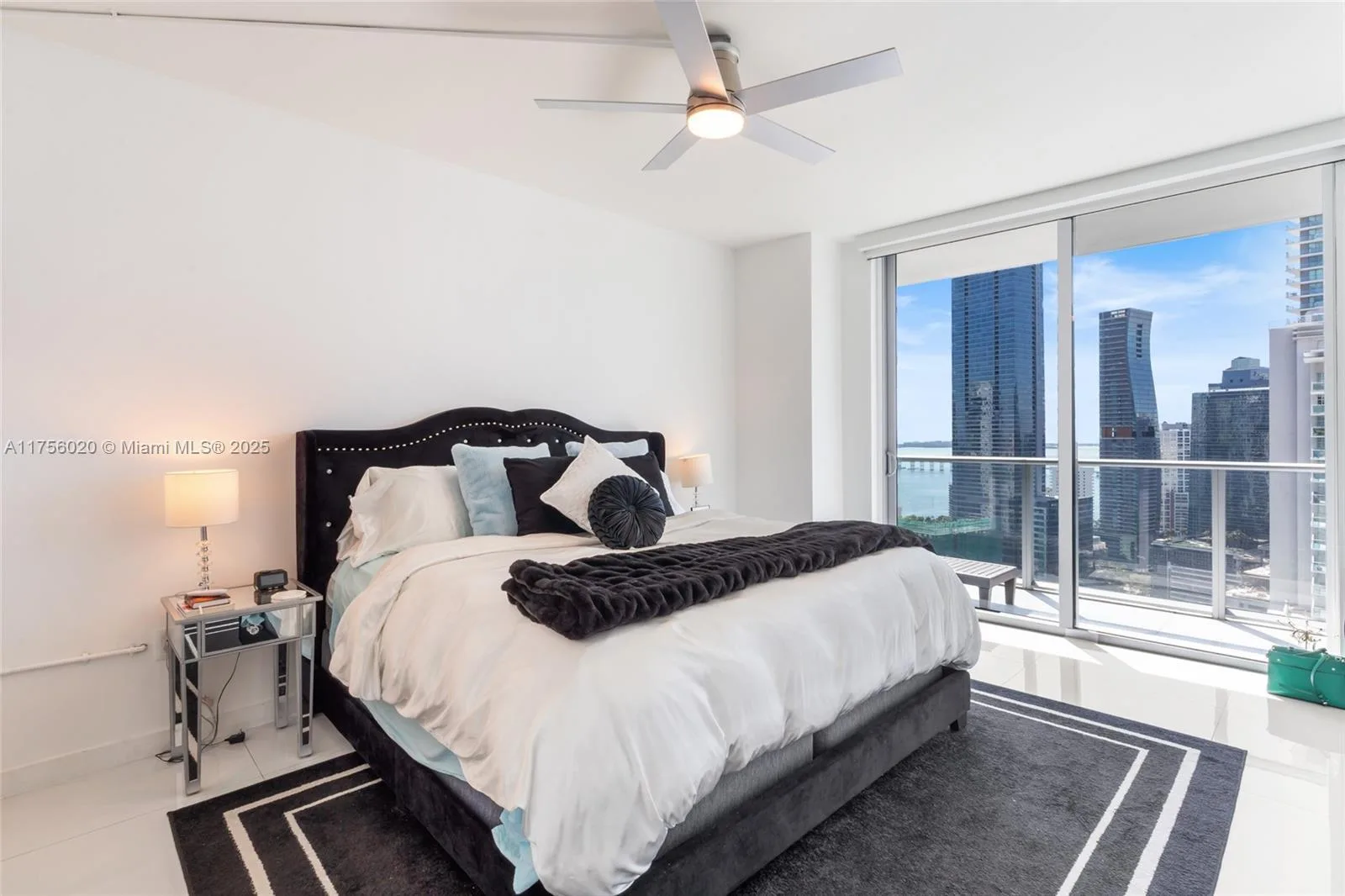 1100 S Miami Ave # 3303, Miami, FL 33130 photo 8