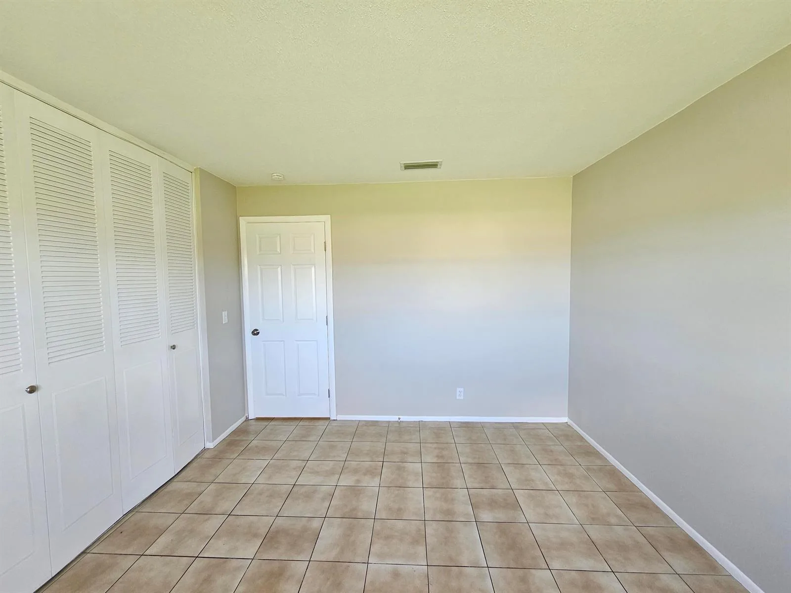 2966 Ashley Drive E # F, West Palm Beach, FL 33415 photo 12