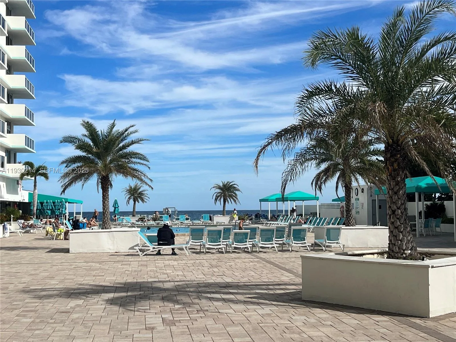 3725 S Ocean Dr # 1421, Hollywood, FL 33019