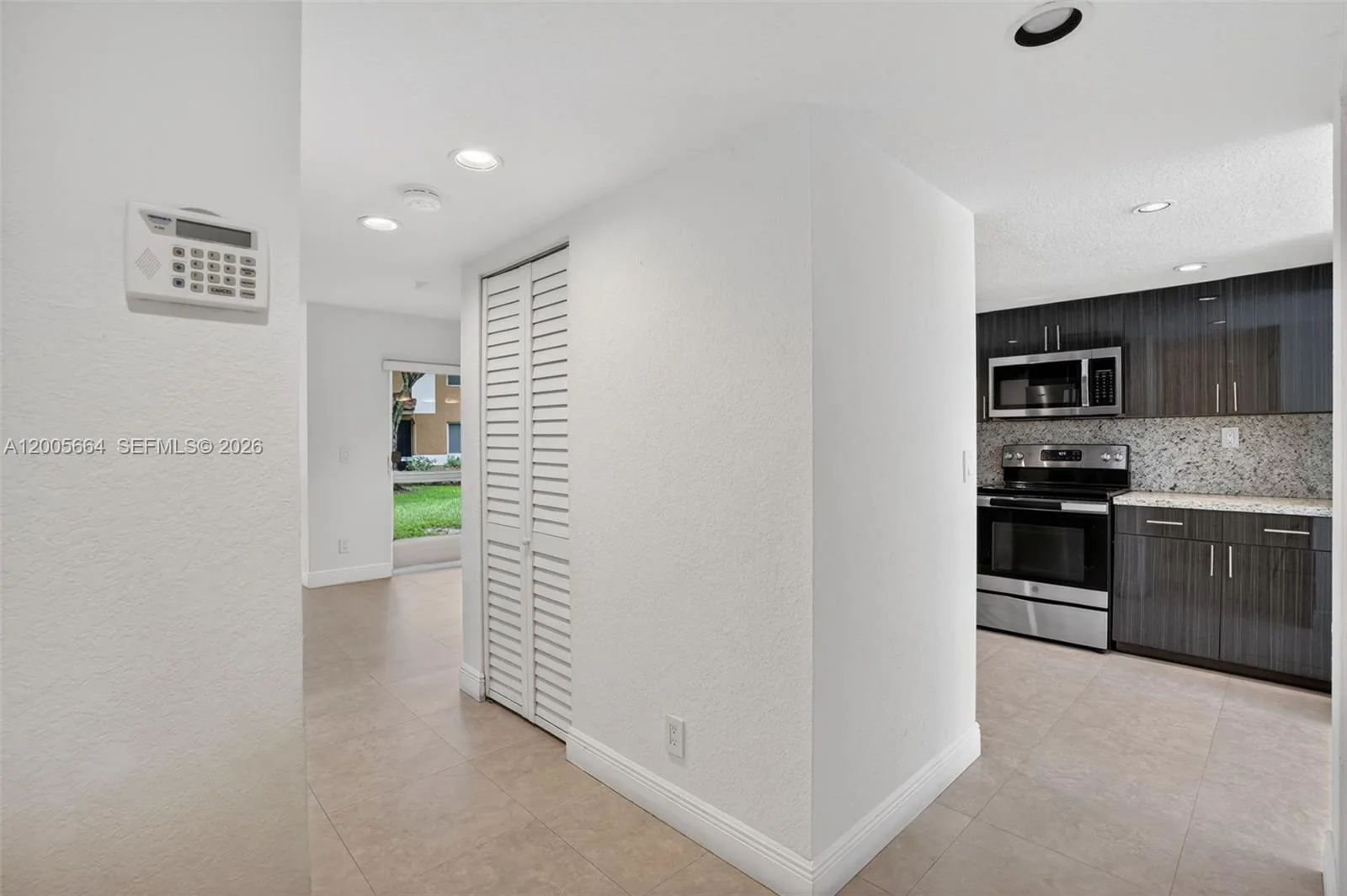 845 NW 91st Ter # 845, Plantation, FL 33324 photo 5