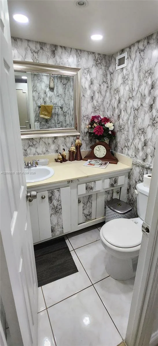 2750 NE 183rd St # 1701, Aventura, FL 33160 photo 11