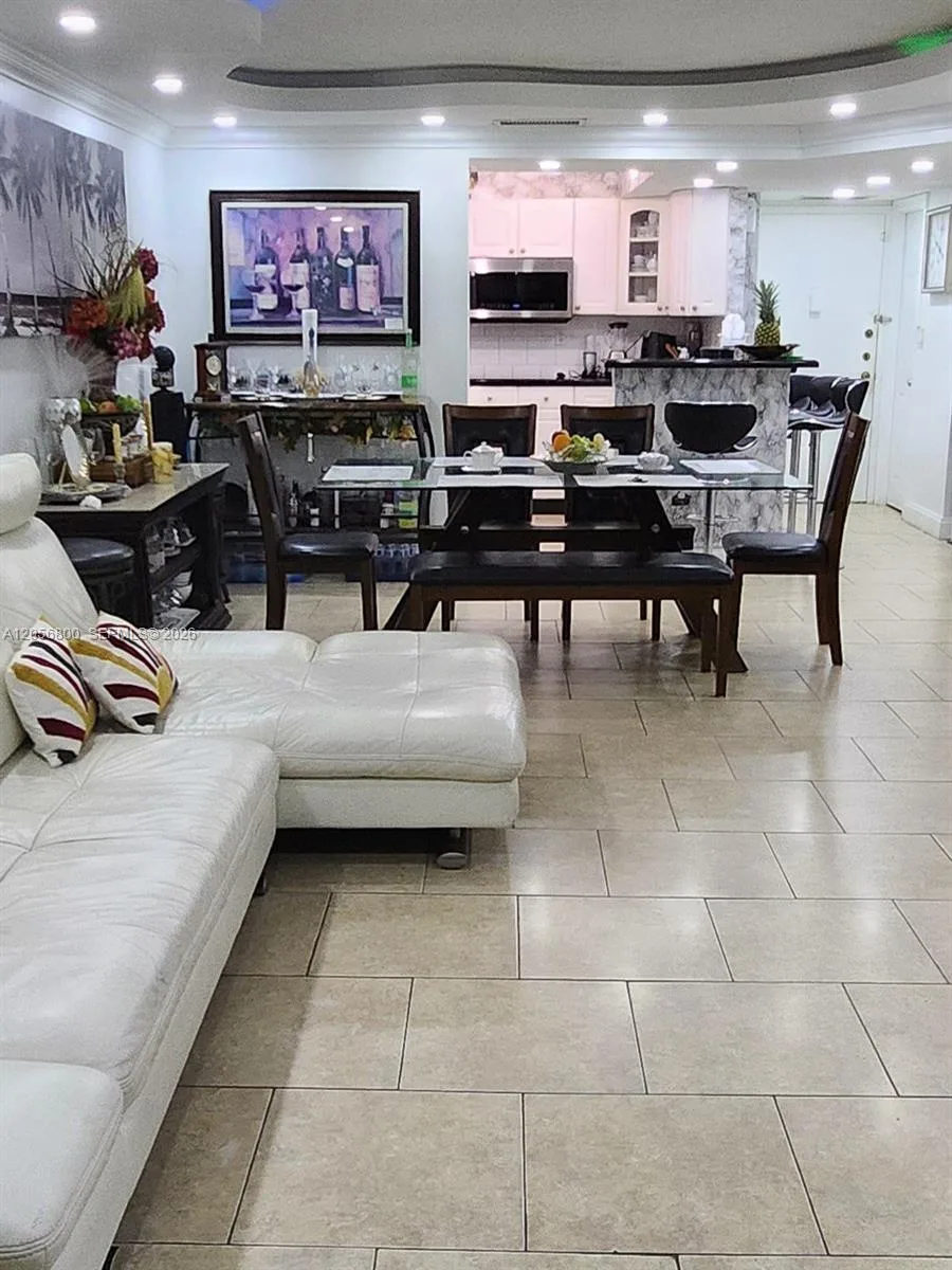 2750 NE 183rd St # 1701, Aventura, FL 33160 photo 3