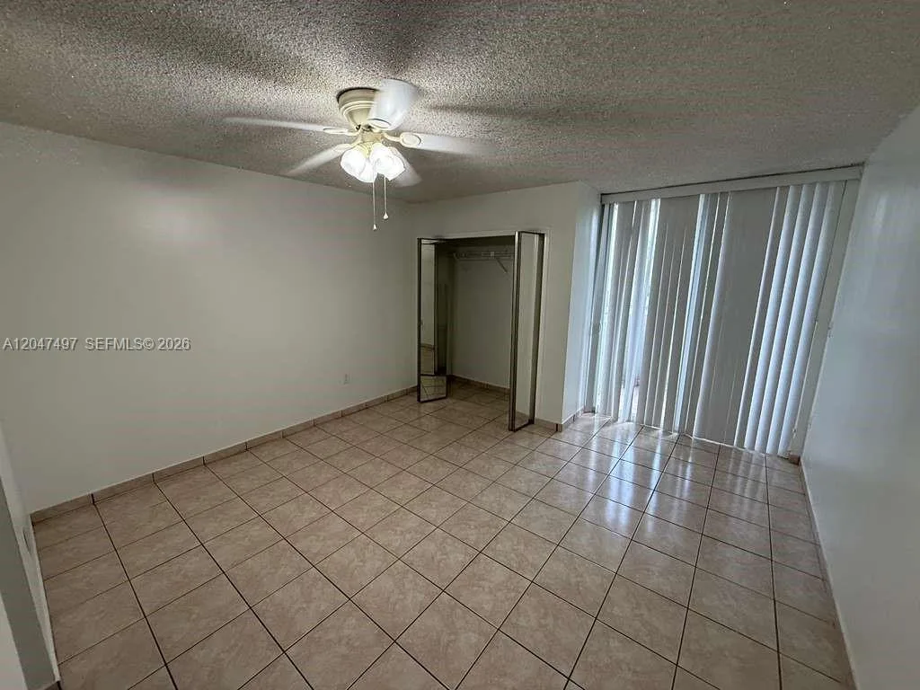 10000 NW 80th Ct # 2262, Hialeah Gardens, FL 33016