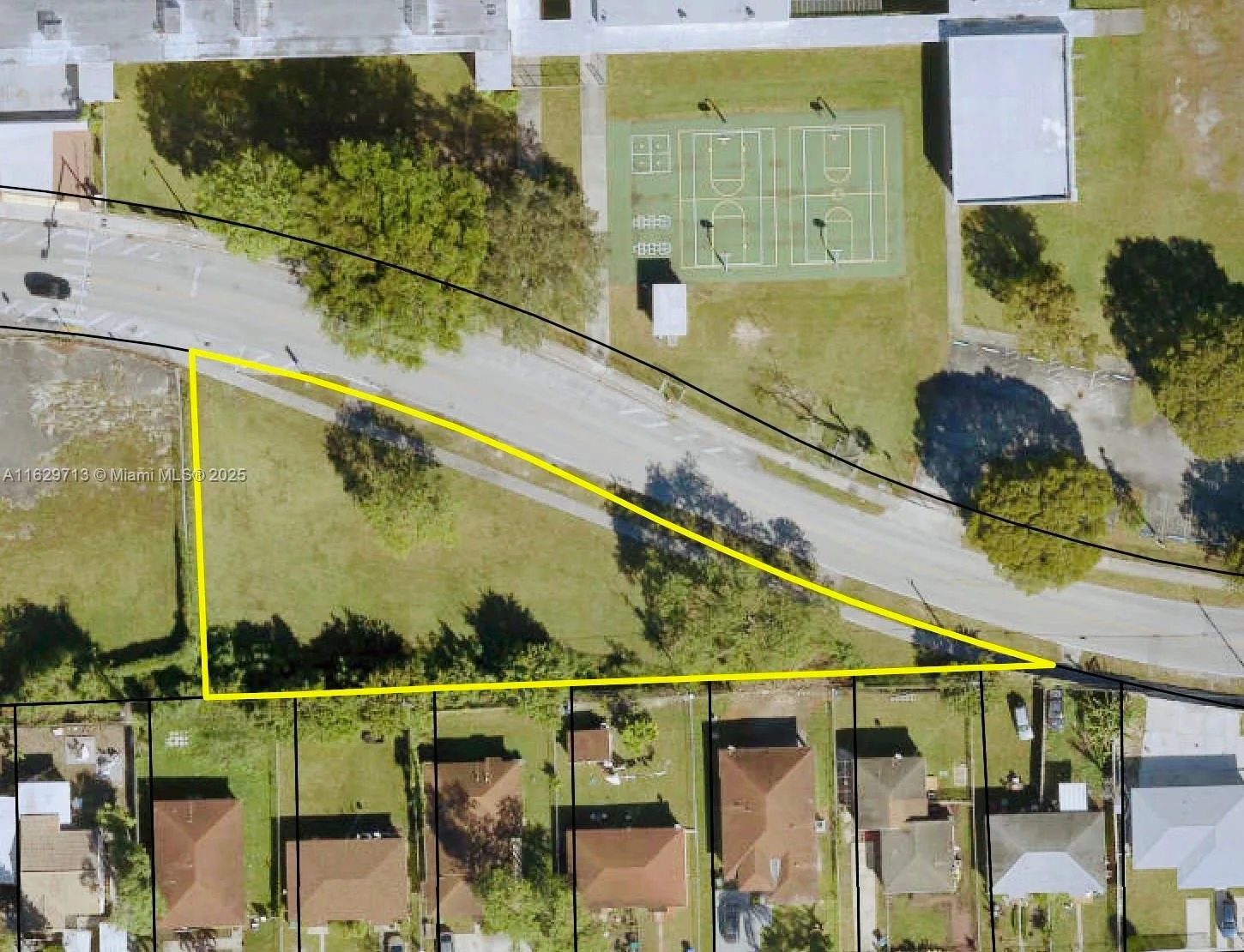 1895 NW 75 street, Miami, FL 33147