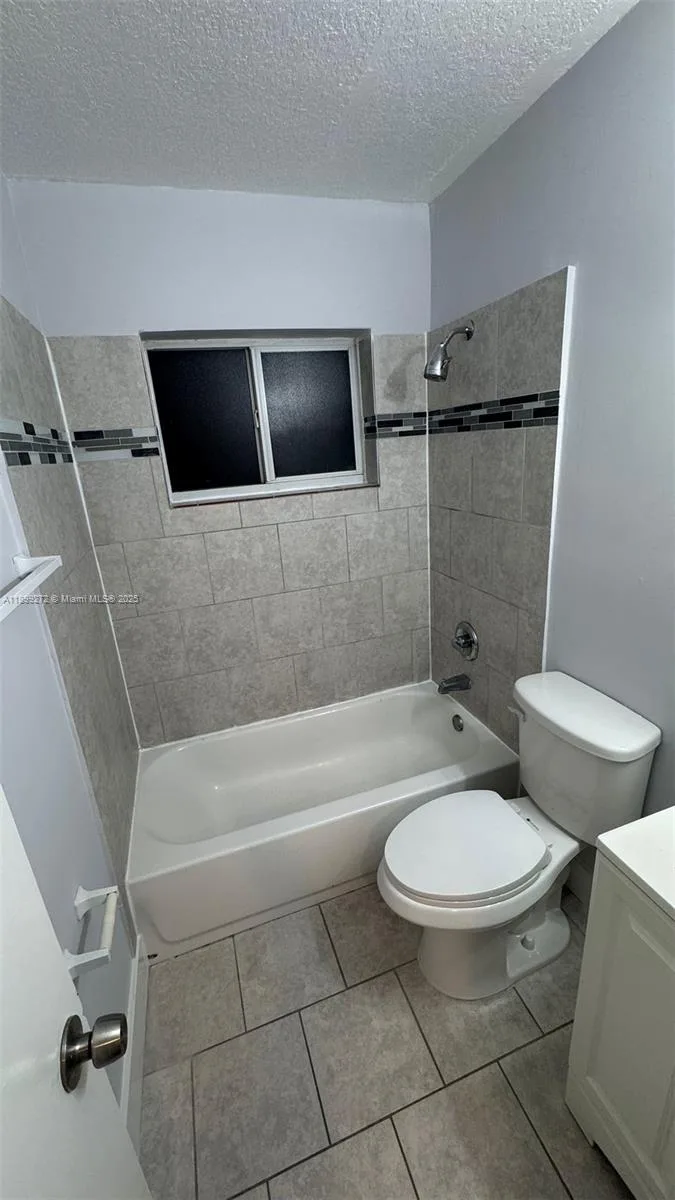 2330 NW 11th St # 46, Miami, FL 33125 photo 10