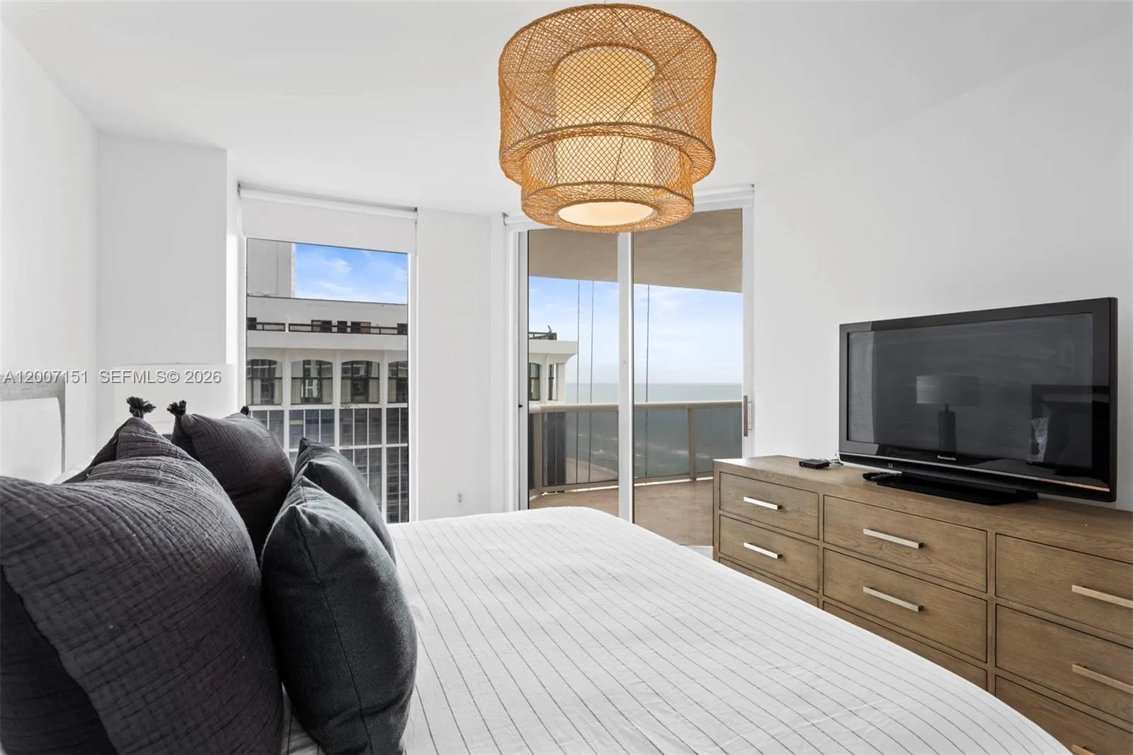 4779 Collins Ave # 1908, Miami Beach, FL 33140 photo 12
