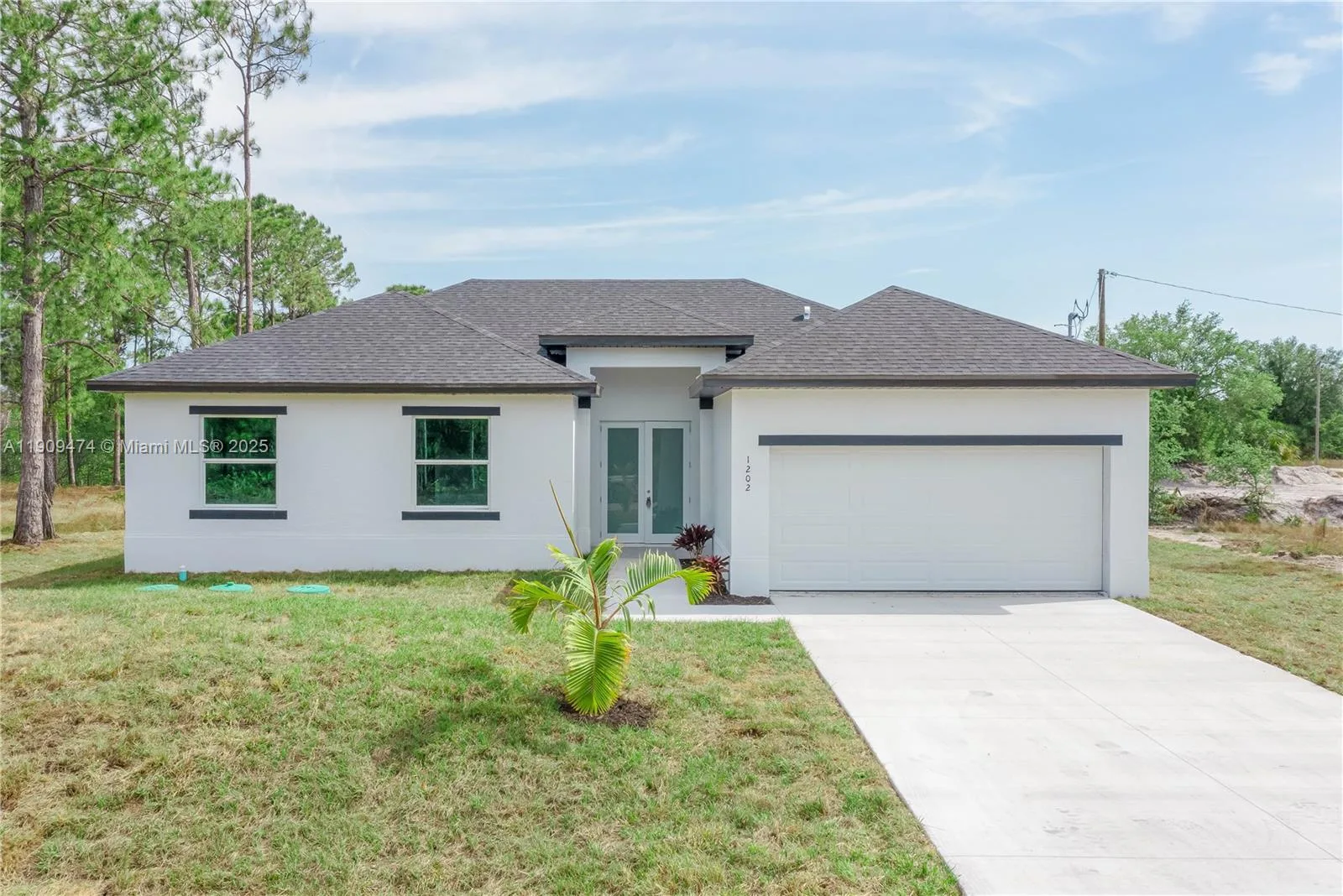 1104 E 11th St, Lehigh Acres, FL 33972