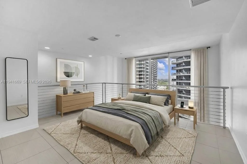 1050 Brickell Ave # 2418, Miami, FL 33131 photo 5