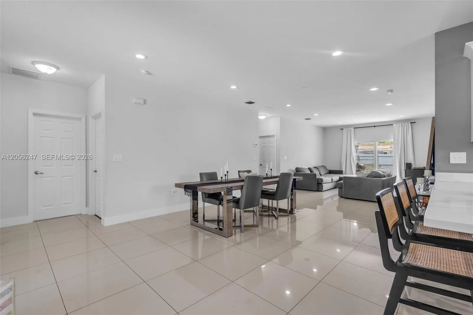 1330 NW 11th St, Fort Lauderdale, FL 33311 photo 4