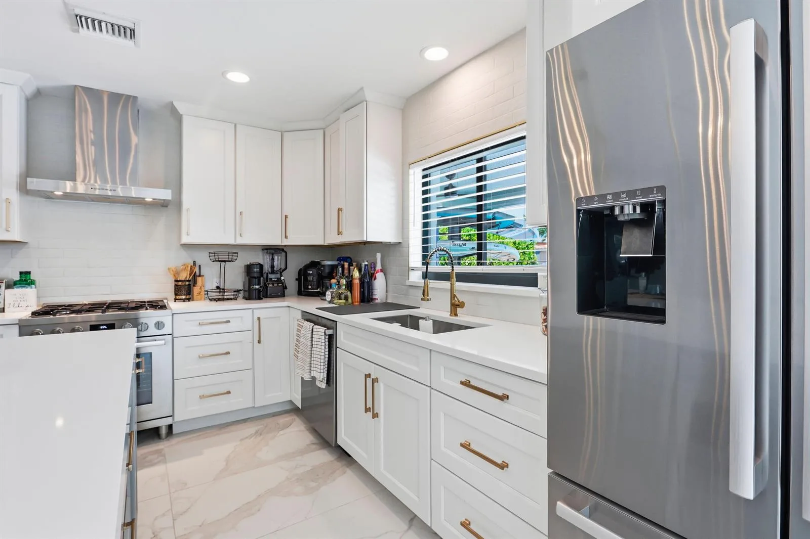 2447 SE 10th Street, Pompano Beach, FL 33062 photo 10