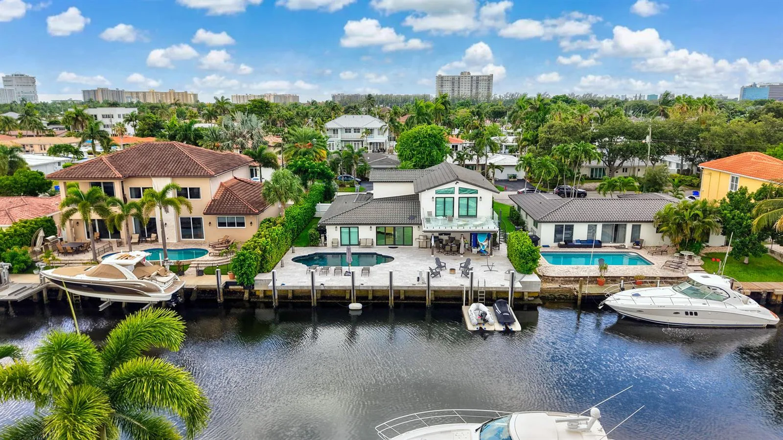 2447 SE 10th Street, Pompano Beach, FL 33062 photo 2