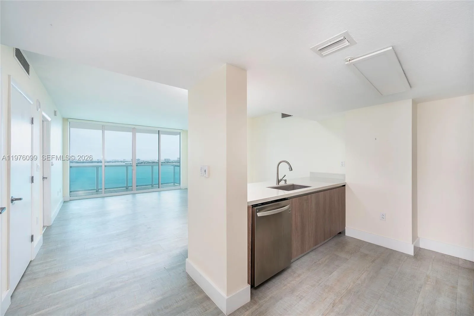 1800 N Bayshore Dr # 2503, Miami, FL 33132 photo 3