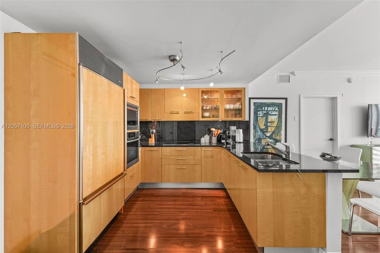 6799 Collins Ave # 1103, Miami Beach, FL 33141 photo 4