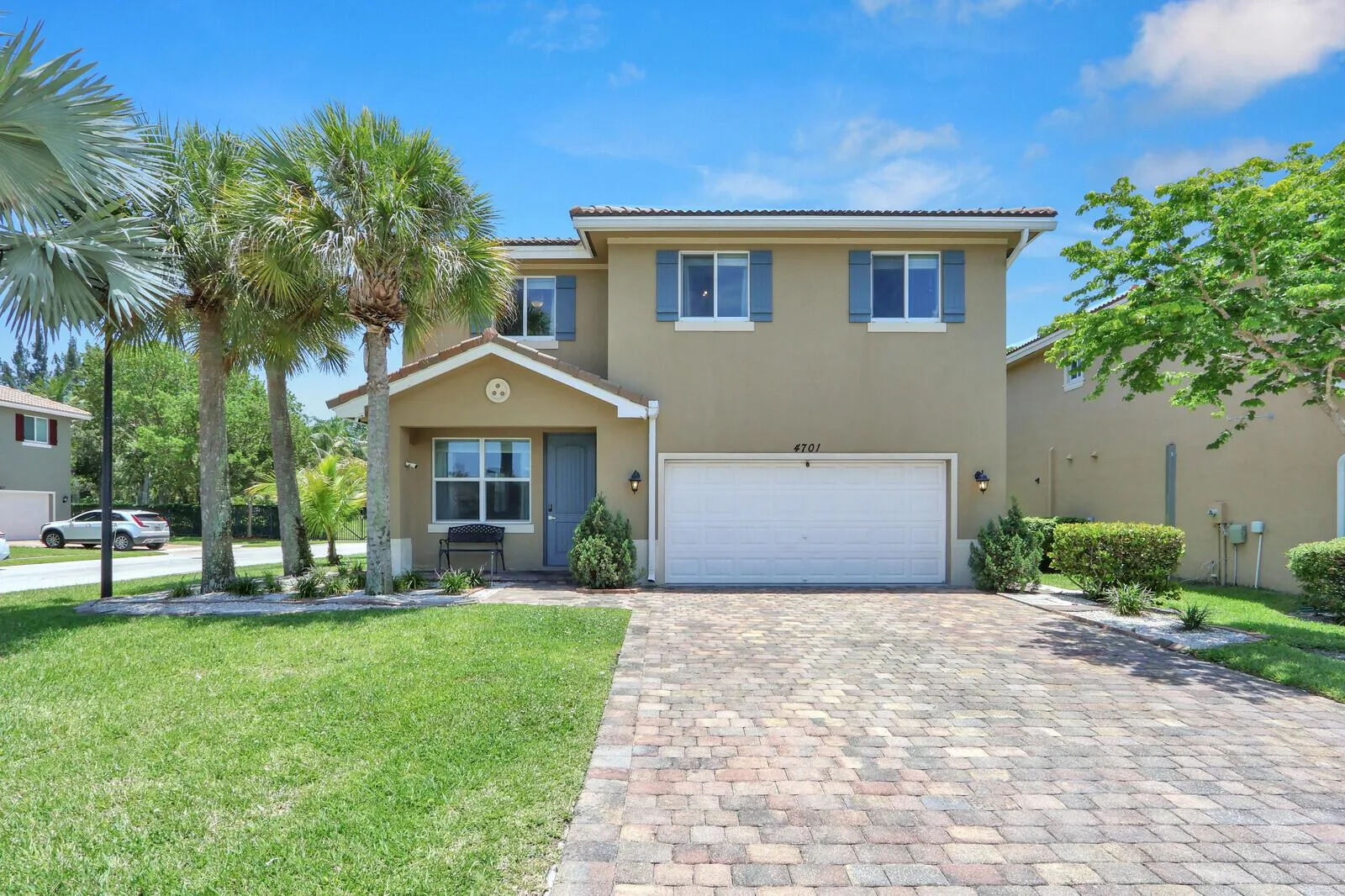 4701 Foxtail Palm Court, FL 33463