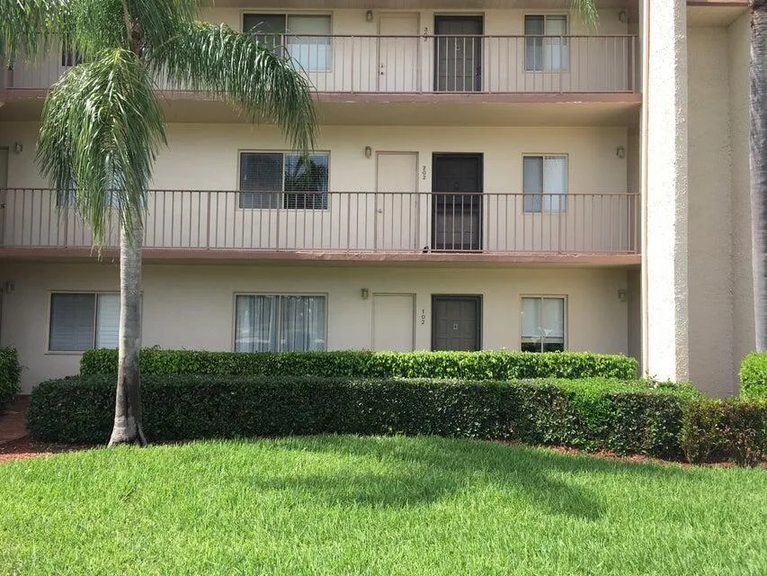 4070 Tivoli Court # 202, Lake Worth, FL 33467