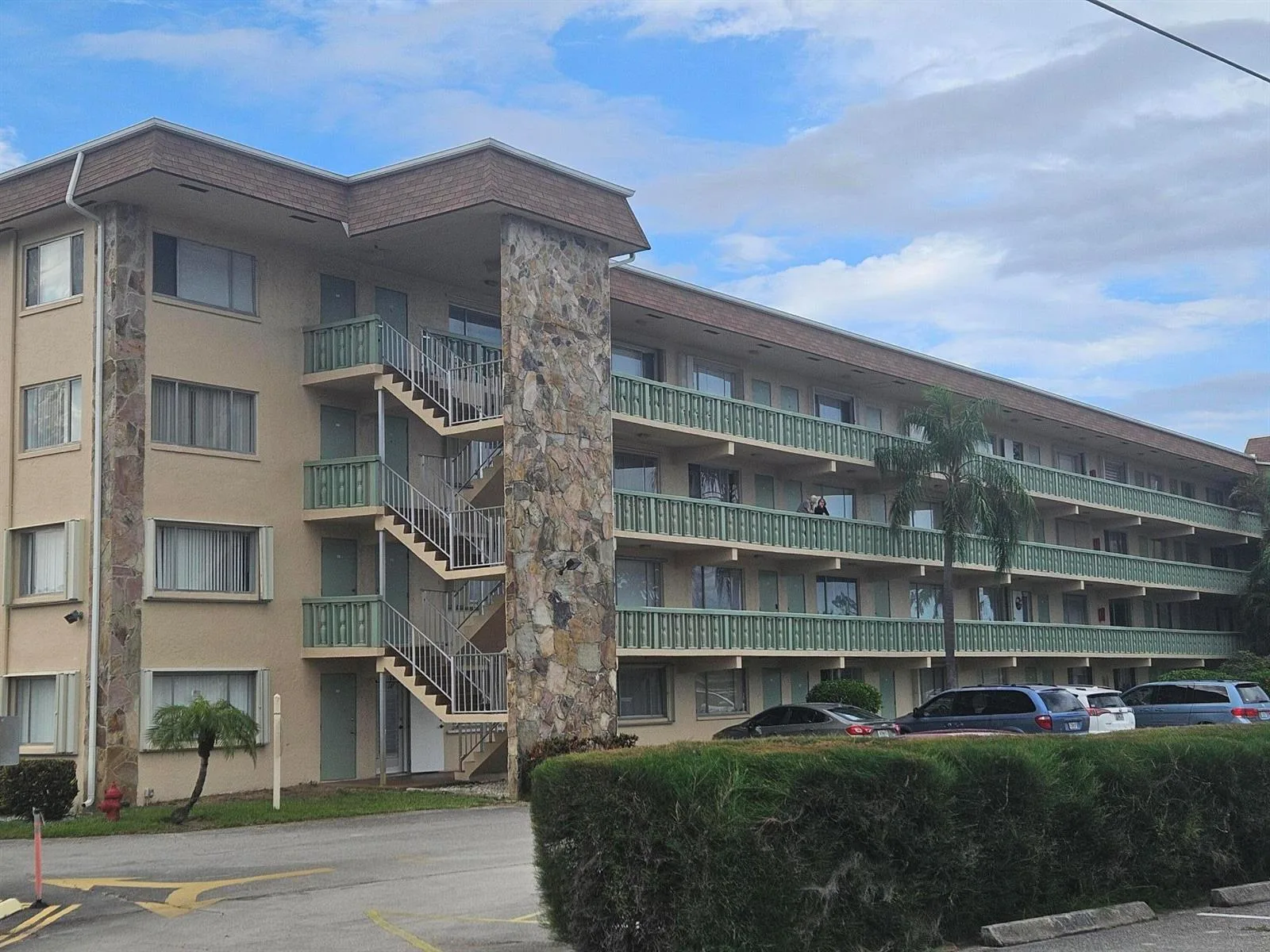 300 Village Green Circle S # 302, Palm Springs, FL 33461