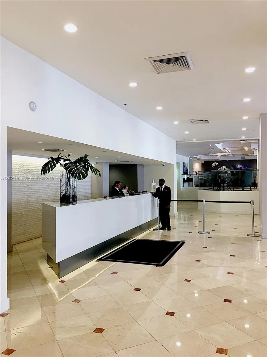 100 Lincoln Rd # 303, Miami Beach, FL 33139