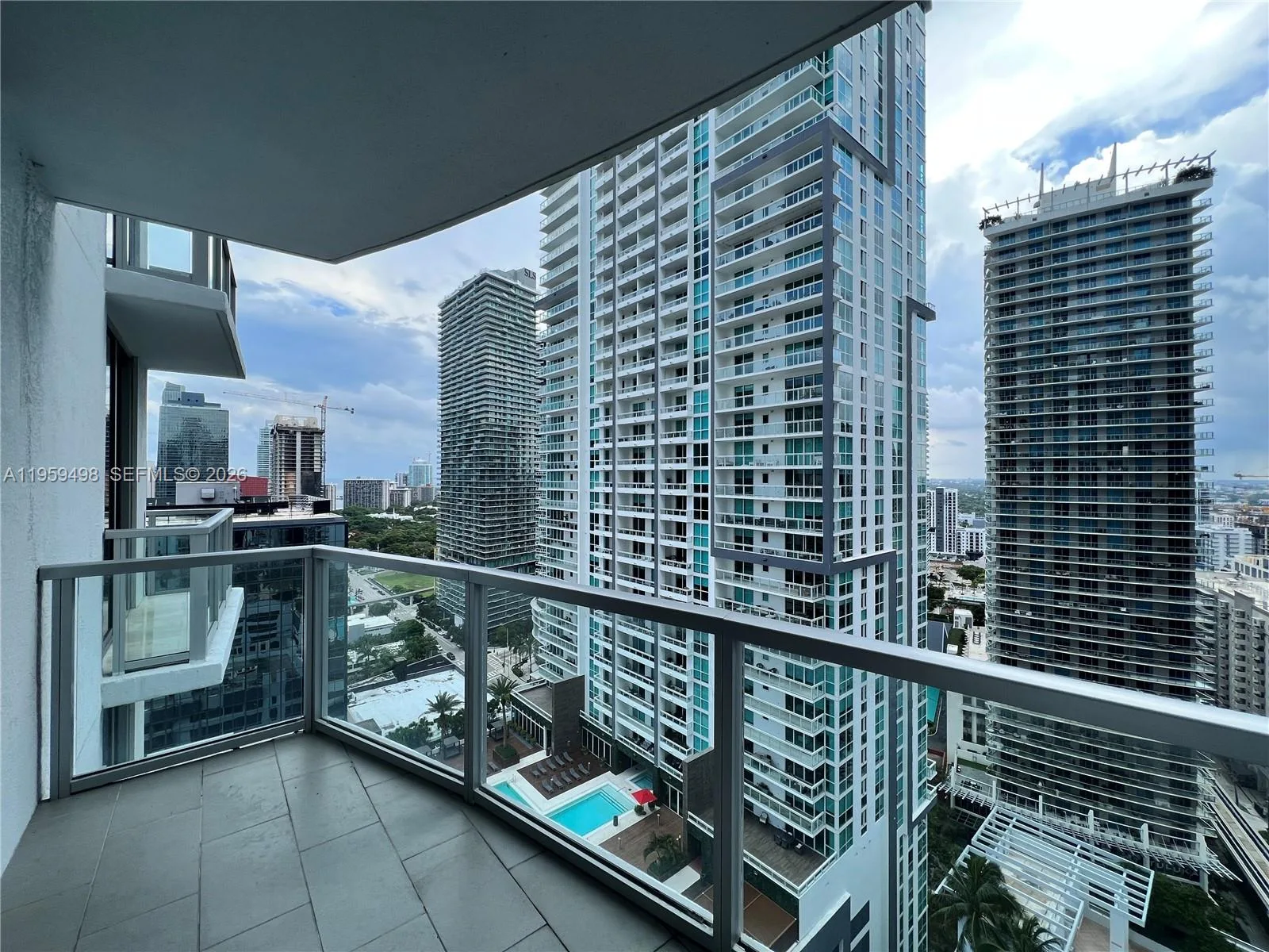 1060 Brickell Ave # 2513, Miami, FL 33131 photo 12