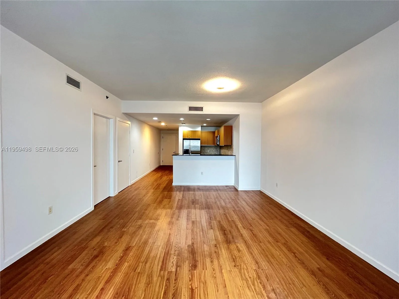 1060 Brickell Ave # 2513, Miami, FL 33131 photo 9