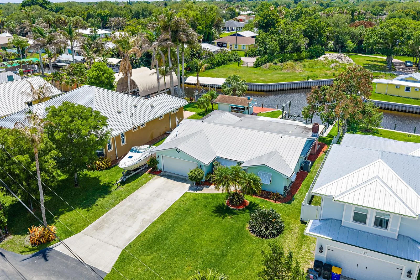 715 SW Rustic Circle, Stuart, FL 34997 photo 4