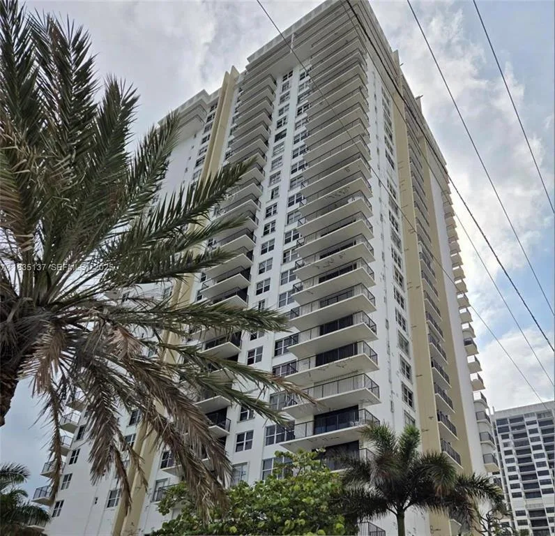 2201 S Ocean Drive # 1705, Hollywood, FL 33019