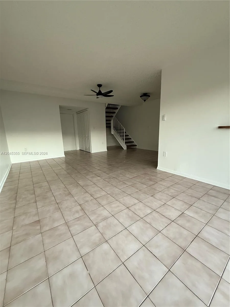 9390 W Flagler St # 224C, Miami, FL 33174 photo 2