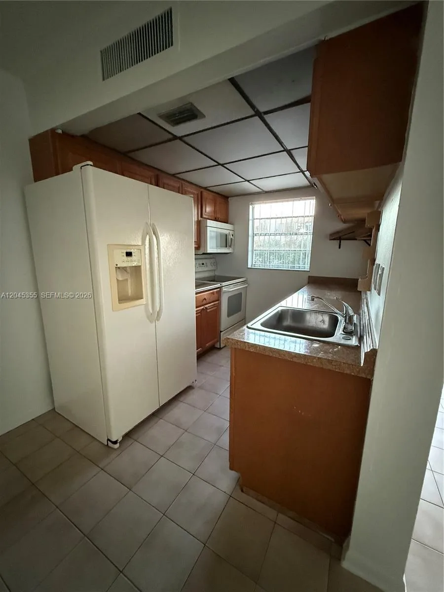 9390 W Flagler St # 224C, Miami, FL 33174 photo 3