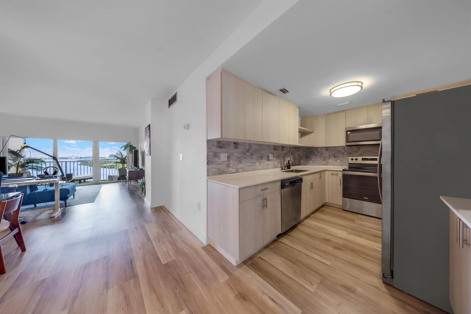 300 Bayview Drive # 1614, Sunny Isles Beach, FL 33160 photo 6